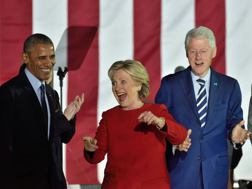 Barack Obama, Hillary Clinton, Bill Clinton at an event.